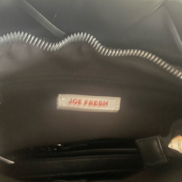 Joe Fresh Woven Bag - Picture 2 of 2